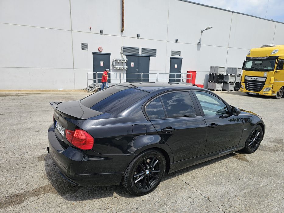 BMW 3 Series 2010 — imagine 2