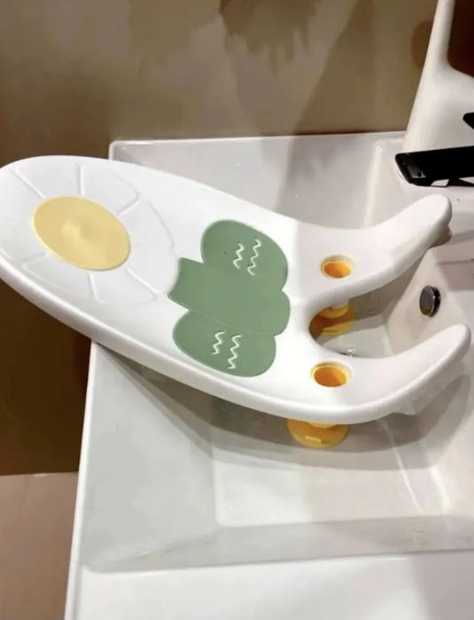 Продам детскую горку для купания