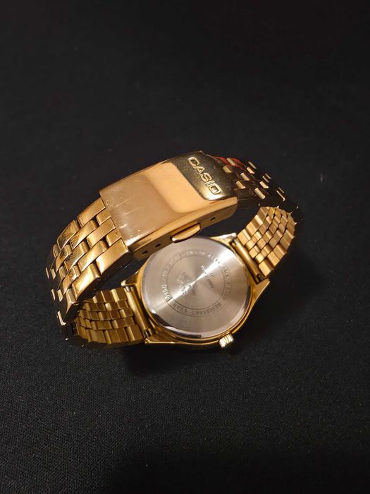 Casio / LTP-E141G-2A