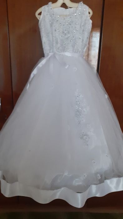 Булчински рокля за момиче 10г.- облечена веднъж