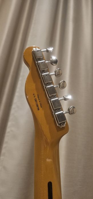 Fender Modern Player Telecaster Thinline Deluxe P90