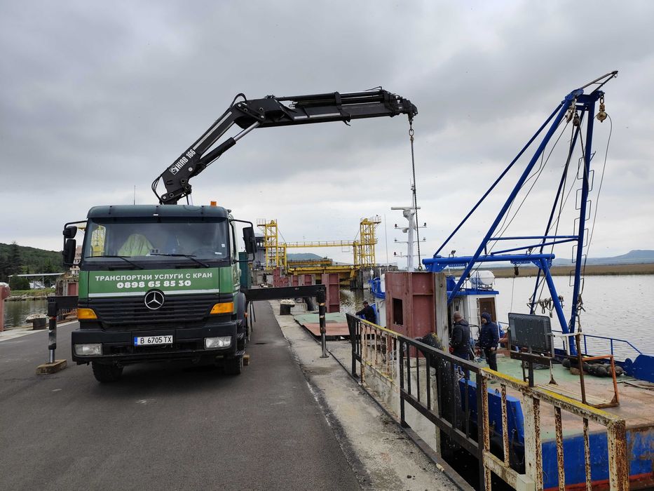 Транспортни услуги и услуги с преден прикачен кран