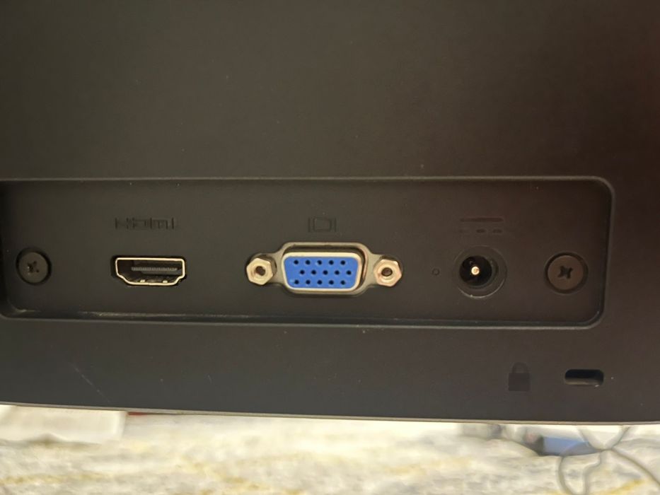 Монитор HP es24 в хорошем состояний