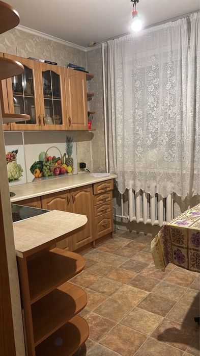 Сдам 3-х ком кв 200000 +ком