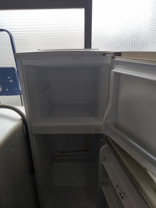 Хладилник Midea втора употреба