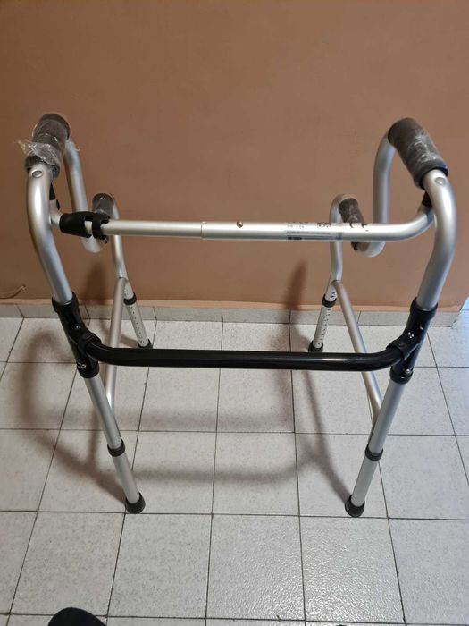 Проходилка за възрастни