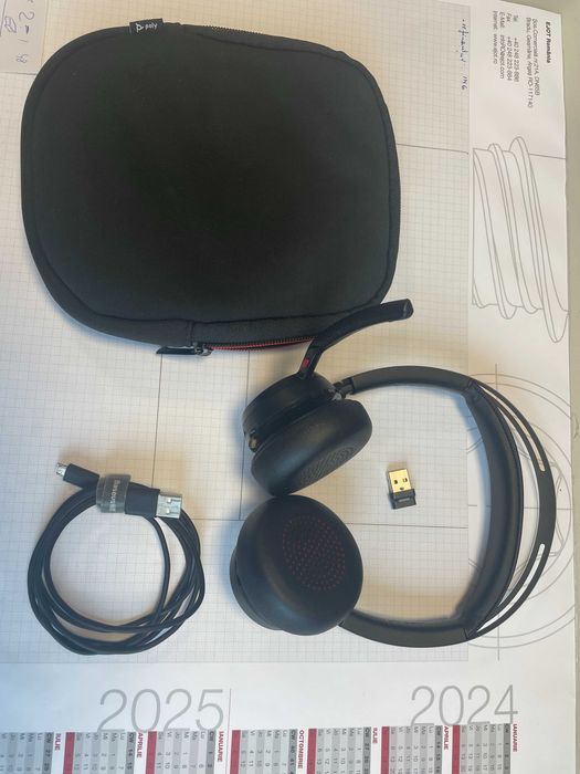 Casti Poly Voyager Focus 2