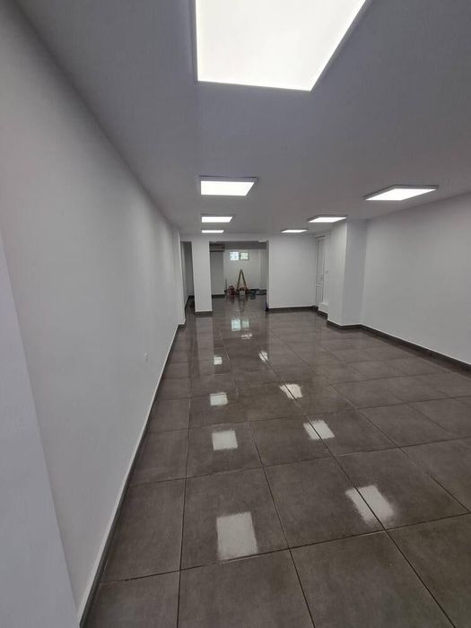 Дава се под наем Магазин в Бургас, Възраждане - 120 кв.м за 663 € - Снимка #2