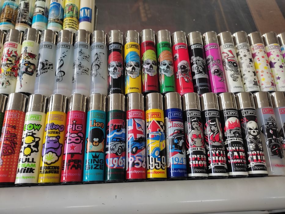 Големи запалки clipper 55 броя