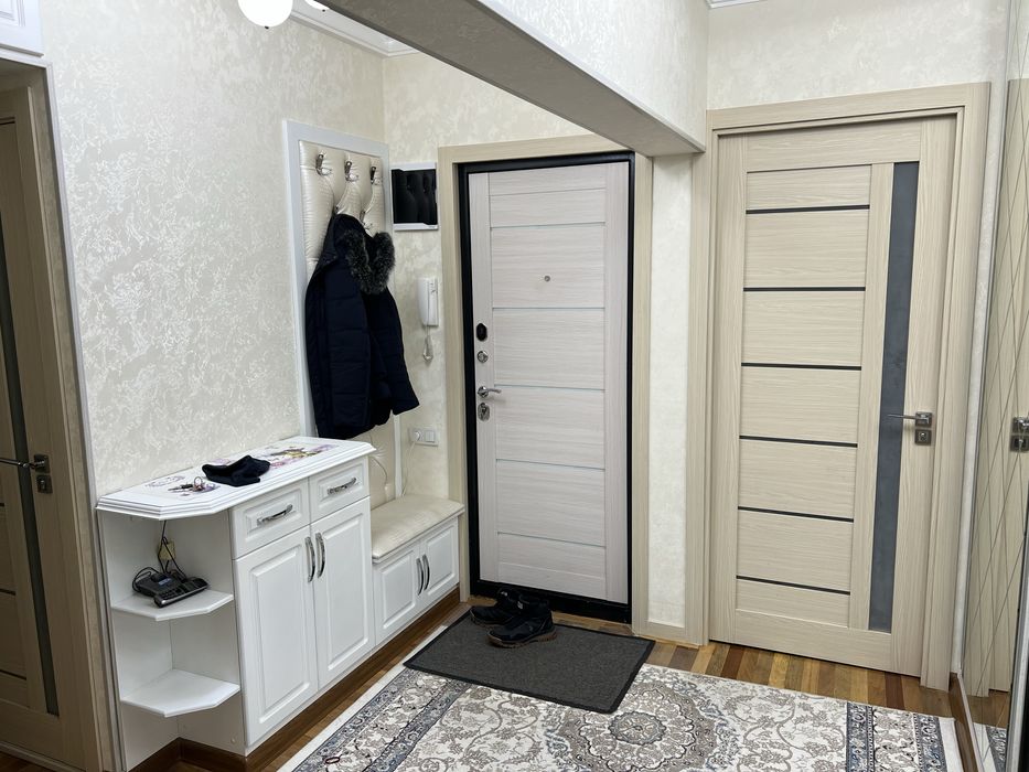 Госпитальный рынок, Мирабад авенью, 3/5/9