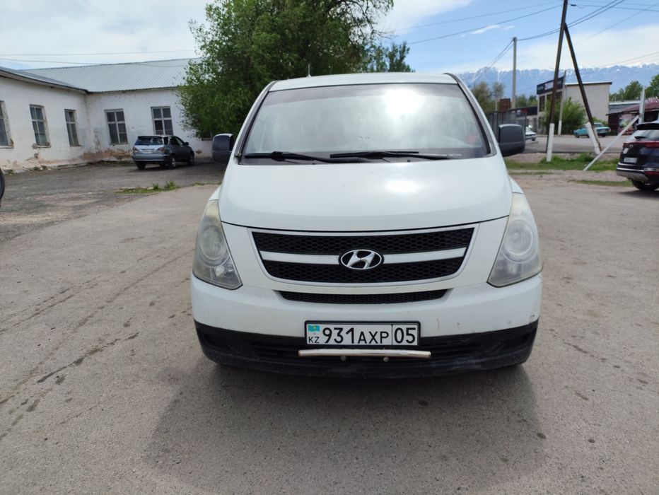 HYUNDAI H1, 2008г.в.двигател  газ-бензин,
