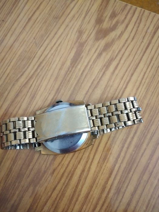 Часы ручные мужские