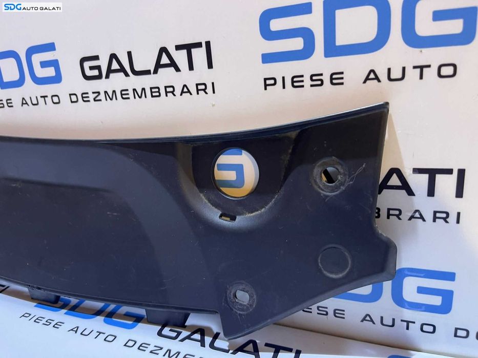 Capac Plastic Ornament Stanga Superior Trager Tragher Panou Frontal Calandru Skoda Superb 2 2008 - 2013 Cod 3T0807081