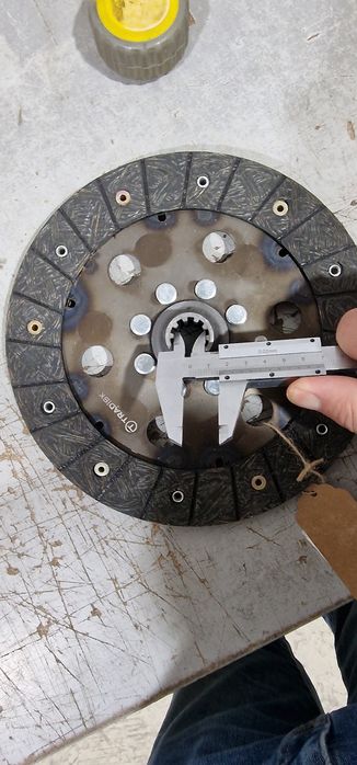 Disc ambreiaj priza tractor fiat 411.415 preț 350 lei se poate trimite