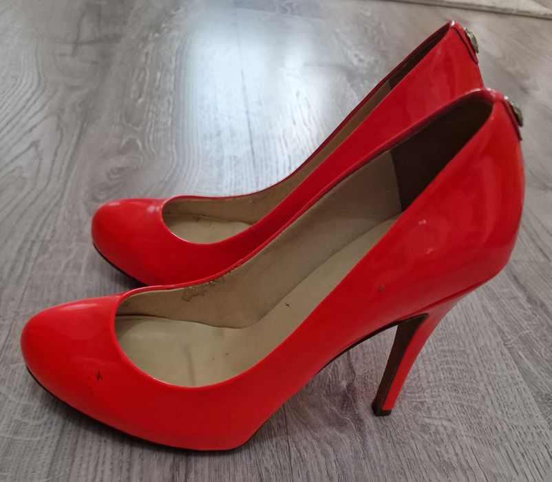 Pantofi marimea 37 si 38