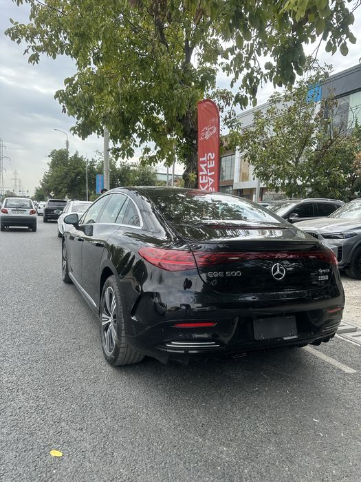 Mercedes Benz EQE 500  4 matic