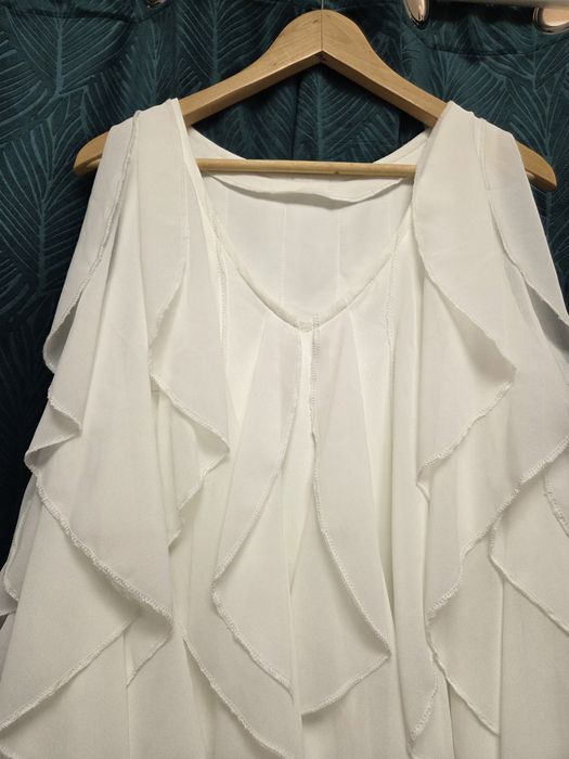 Rochie din matase croita dupa un model Monarh Design, mireasa, botez, cununie