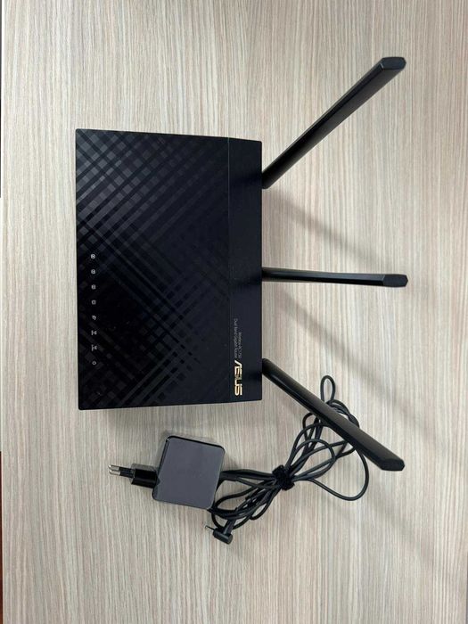 Router Gigabit Dual Band Wireless AC1750 ASUS RT-AC66U 3 antene