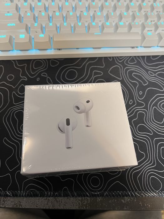 Airpods pro 3 нови