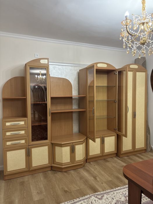 Шкаф гарнитур саудасы бар