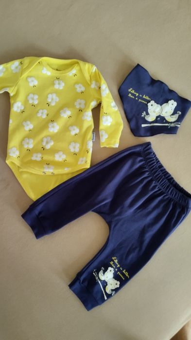 Продам детский костюмчик