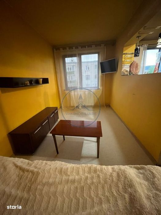 Apartament 3 camere , zona Liceul Liviu Rebreanu