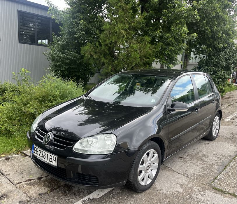 Golf 5,  1.6 2004