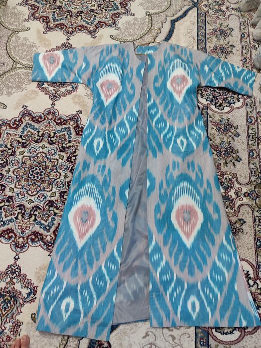 Холати янги биттаям кийилмаган S сифати ало даражада чоклари теккис