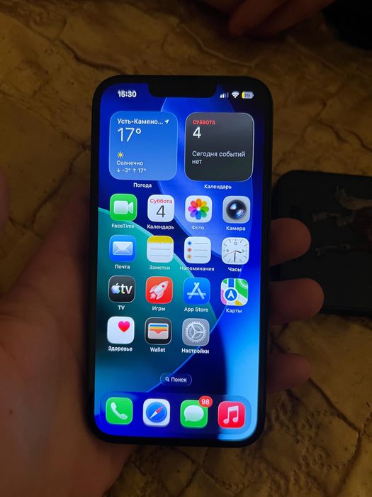 Продам iPhone 13, 128gb