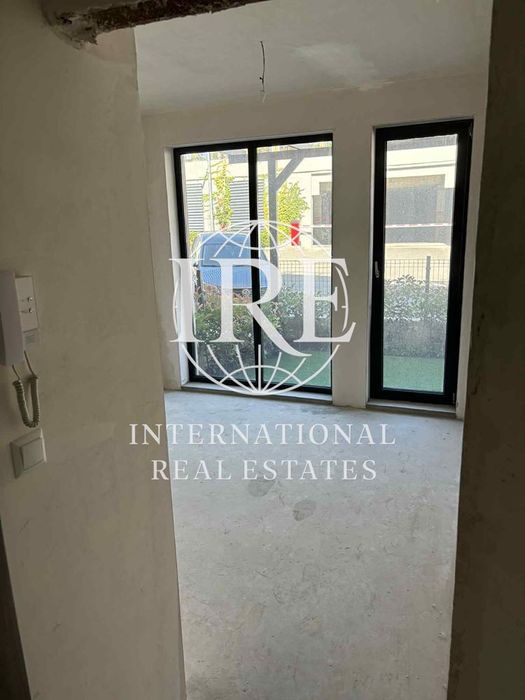 Продава се Двустаен апартамент в Варна, м-т Траката - 53 кв.м за 1659 €/кв.м - Снимка #2