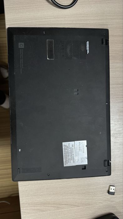 Lenovo ThinkPad X1 Carbon Gen 8 (нерабочий)