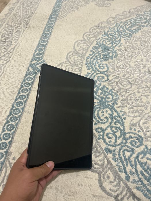 Продаю планшет Samsung Tab A8
