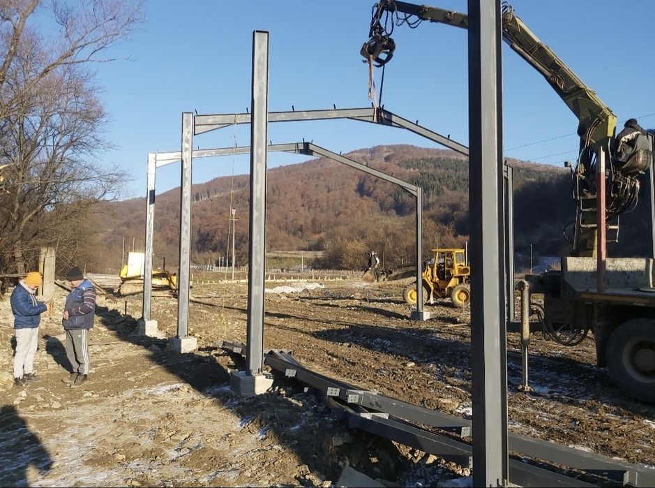 Hala 12x20x5m schelet complet + inca una in stoc 8x15x4m