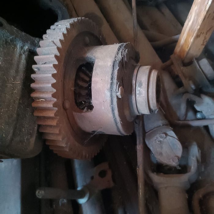 Т 40 дифференциал заднего моста стёкла