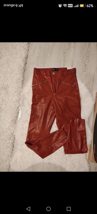 Zára pantaloni piele rosu burgund