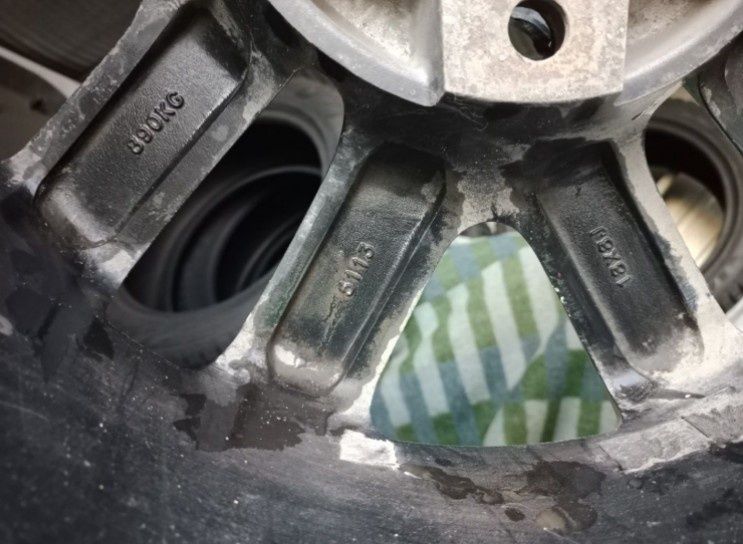 Продам комплект автошин с дисками