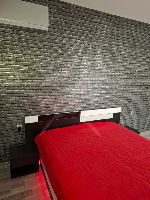 Дава се под наем Тристаен апартамент в Пловдив, Тракия - 120 кв.м за 698.19 € - Снимка #1