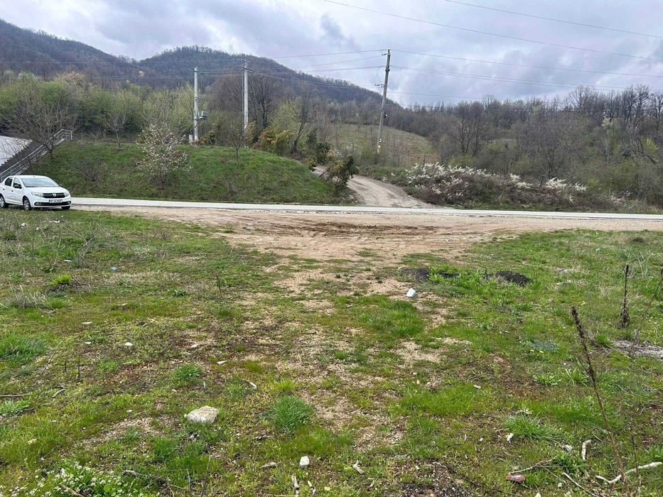 Teren intravila Com Eselnita la Dunare