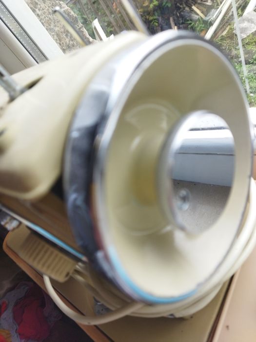 Продам швейную машинку