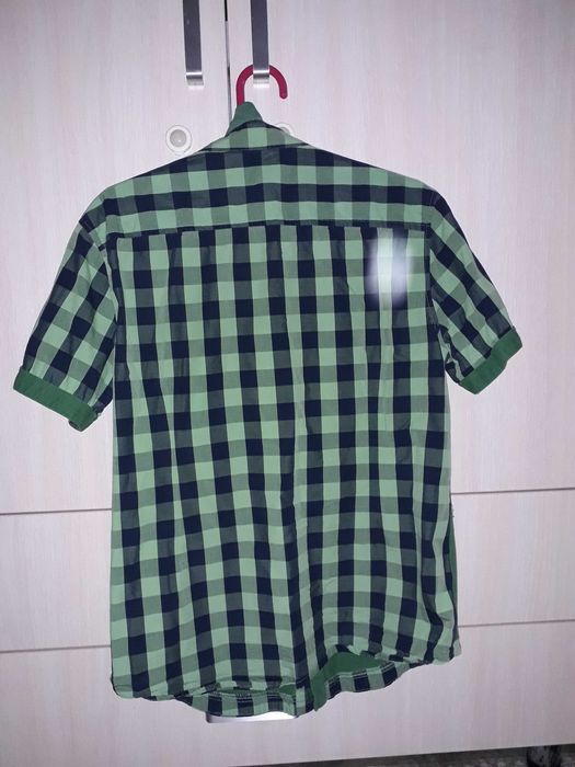 Продам рубашки с коротким рукавом