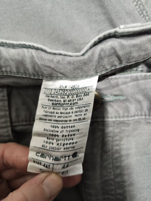 Pantaloni scurți Carhartt mărimea W44 (talie 56cm)