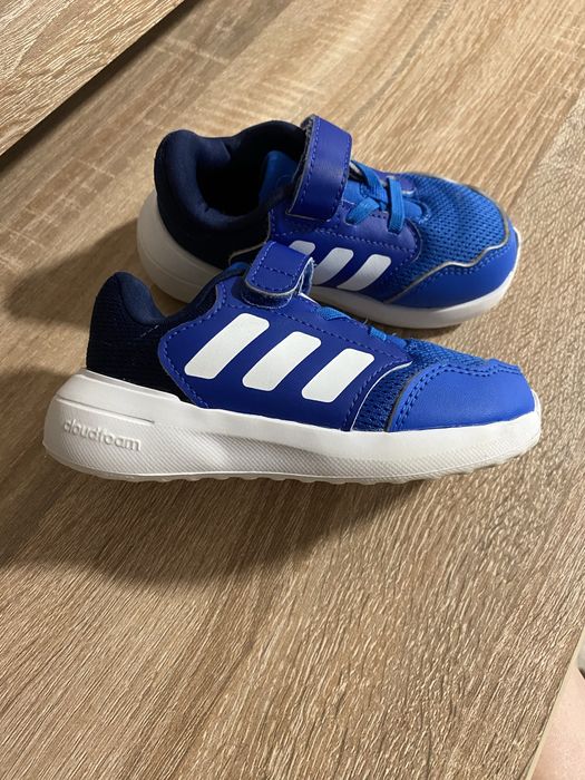 Adidasi sport pentru copii