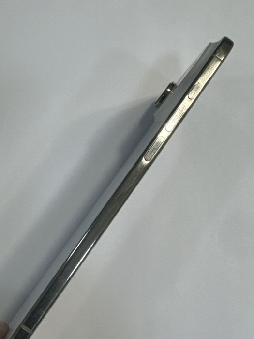 iPhone 17 Air Gold , 100% Bateria