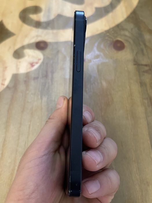 iPhone 13 128гб акб 77%