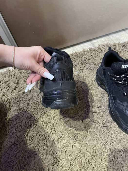 Balenciaga triple s