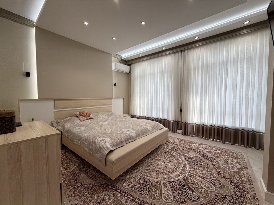 Продажа участка с обстановокой Циолковская 2,6 сотки с двумя дворикоми