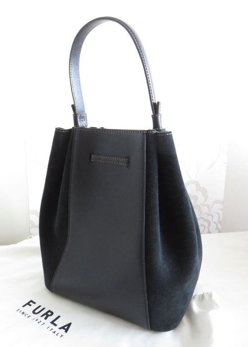 Чанта Furla Miastella Fringe bucket bag, нова