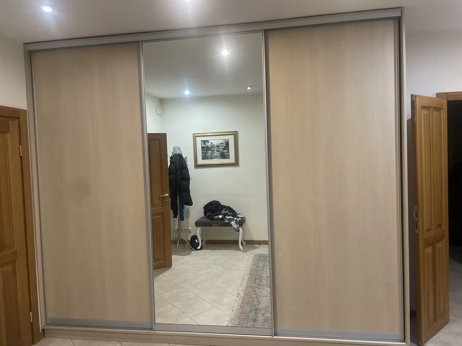 Продам шкаф