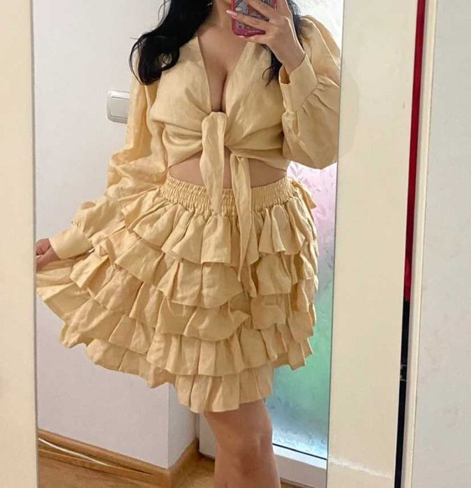 compleu nou bej marimea S