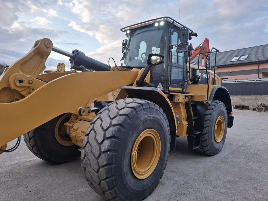 Caterpillar 966M Încarcator